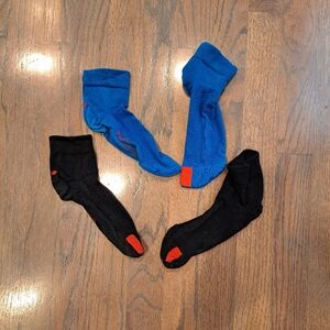 Plus12 barefoot socks